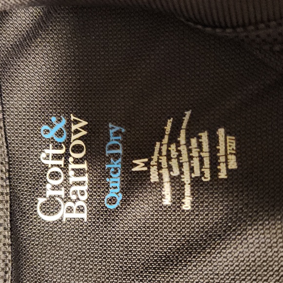 2/$8 Men's Croft & Barrow quick dry shirt - Picture 2 of 2